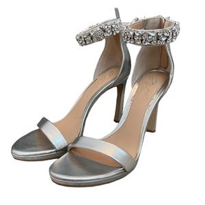 NWT Jewel Badgley Mischka Silver 4” Strappy Heels